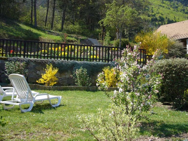 Auberge Du Goutarou Saint-Michel-les-Portes Екстериор снимка